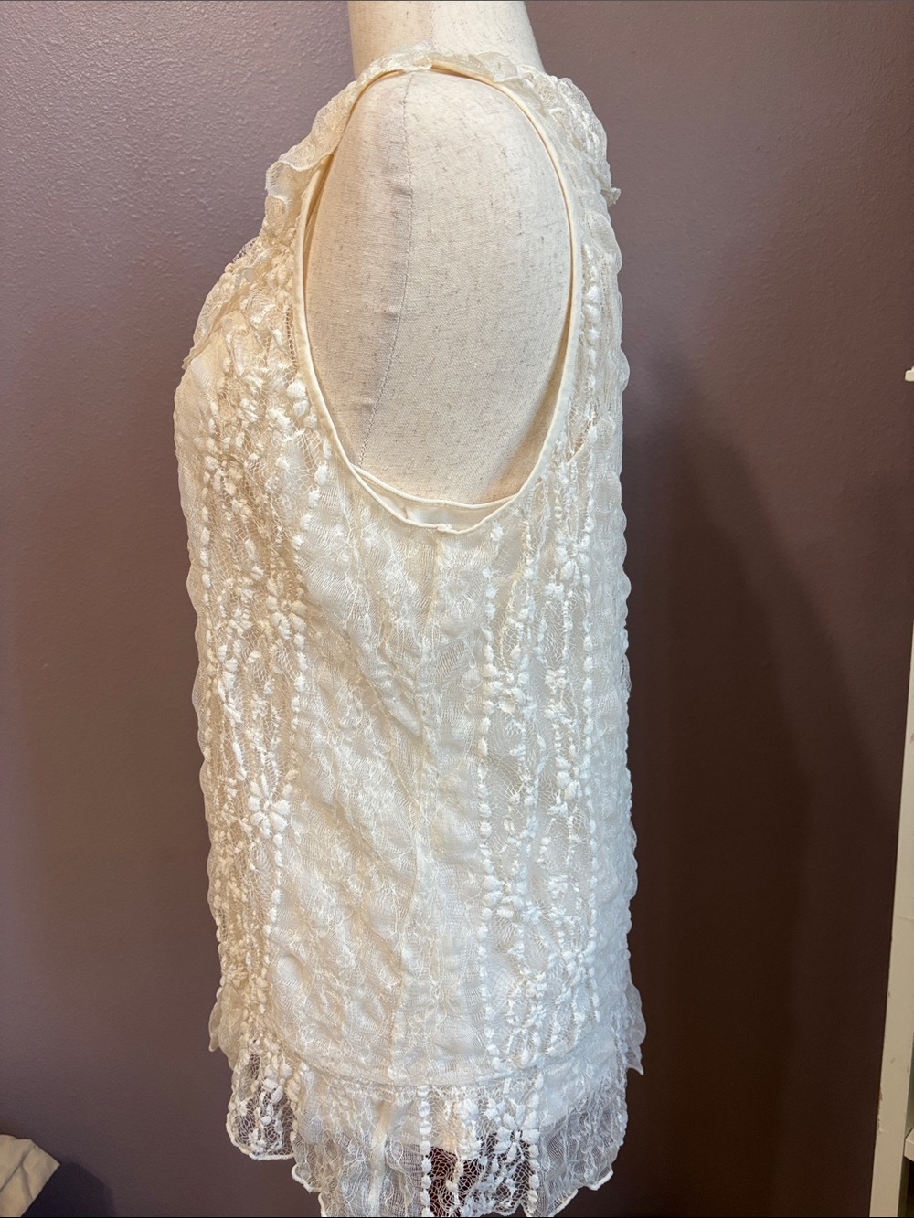 Apt. 9 Cream Lace Ruffle Shell Top - Picture 5 of 11